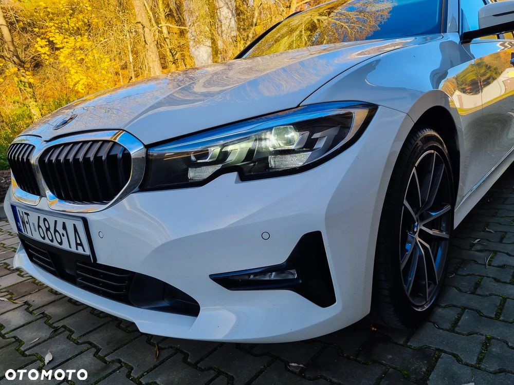 BMW Seria 3 320d Sport Line - 9