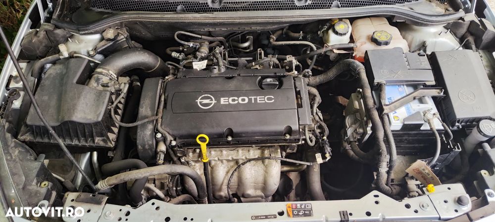 Opel Astra 1.6 TWINPORT ECOTEC Active - 14