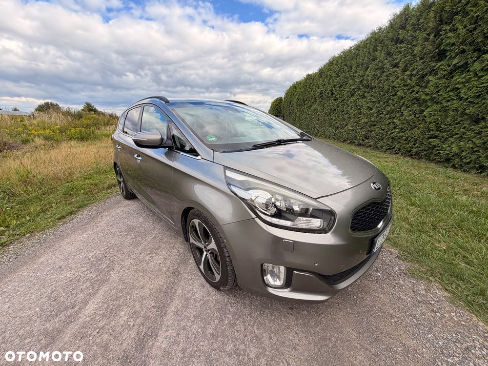 Kia Carens 1.7 CRDi L - 12