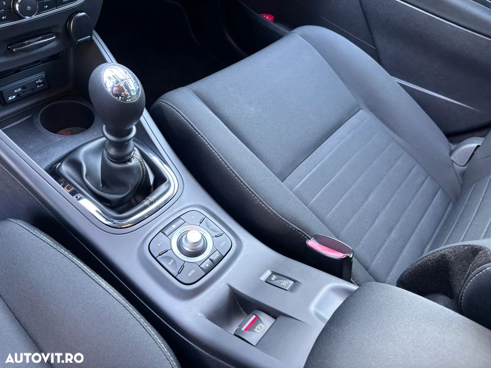 Renault Megane dCi 110 FAP LIMITED - 25