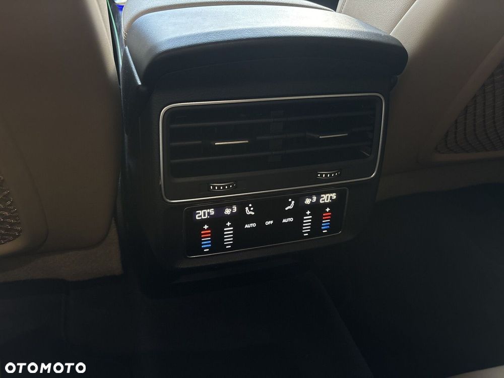 Audi Q7 - 32