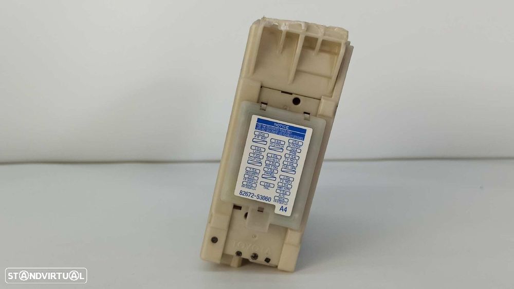 CAIXA DE RELÉS/ FUSÍVEIS LEXUS IS200 (DS2/IS2) 220D - 3