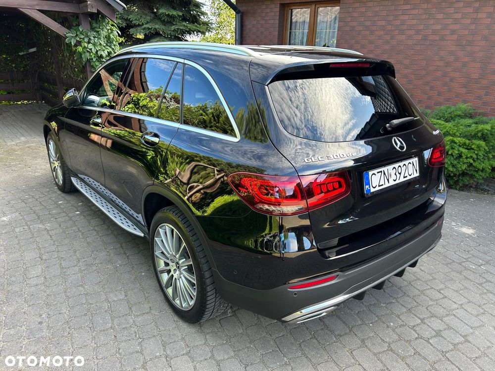Mercedes-Benz GLC 300 de 4Matic 9G-TRONIC AMG Line Plus - 14