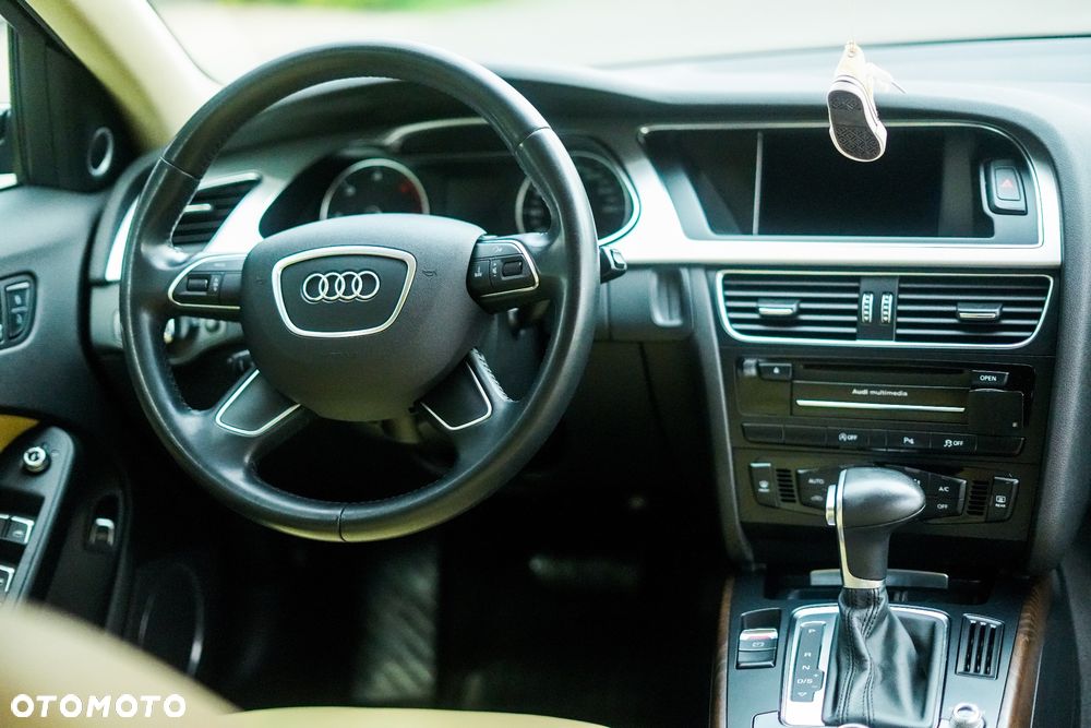 Audi A4 Avant 2.0 TDI DPF clean diesel quattro S tronic Ambition - 7