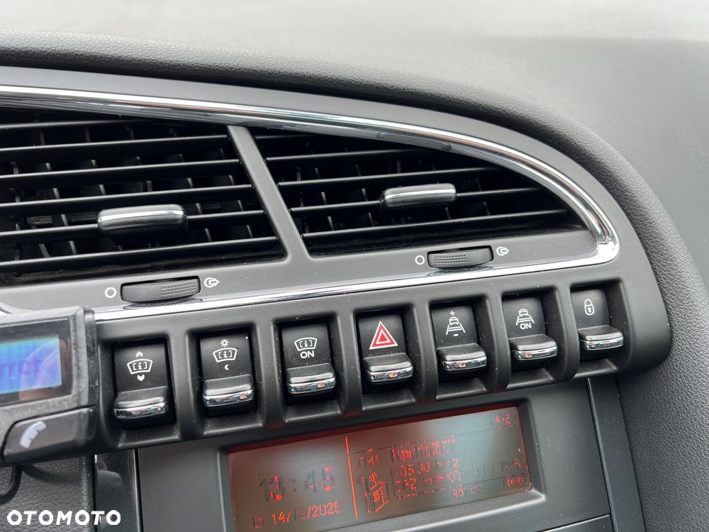 Peugeot 3008 1.6 Premium - 29