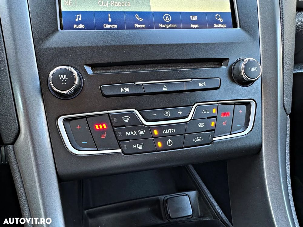 Ford Mondeo 2.0 TDCi Powershift Titanium - 13