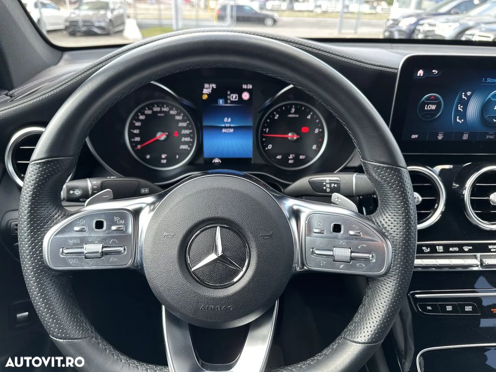Mercedes-Benz GLC Coupe 300 d 4Matic 9G-TRONIC AMG Line - 12