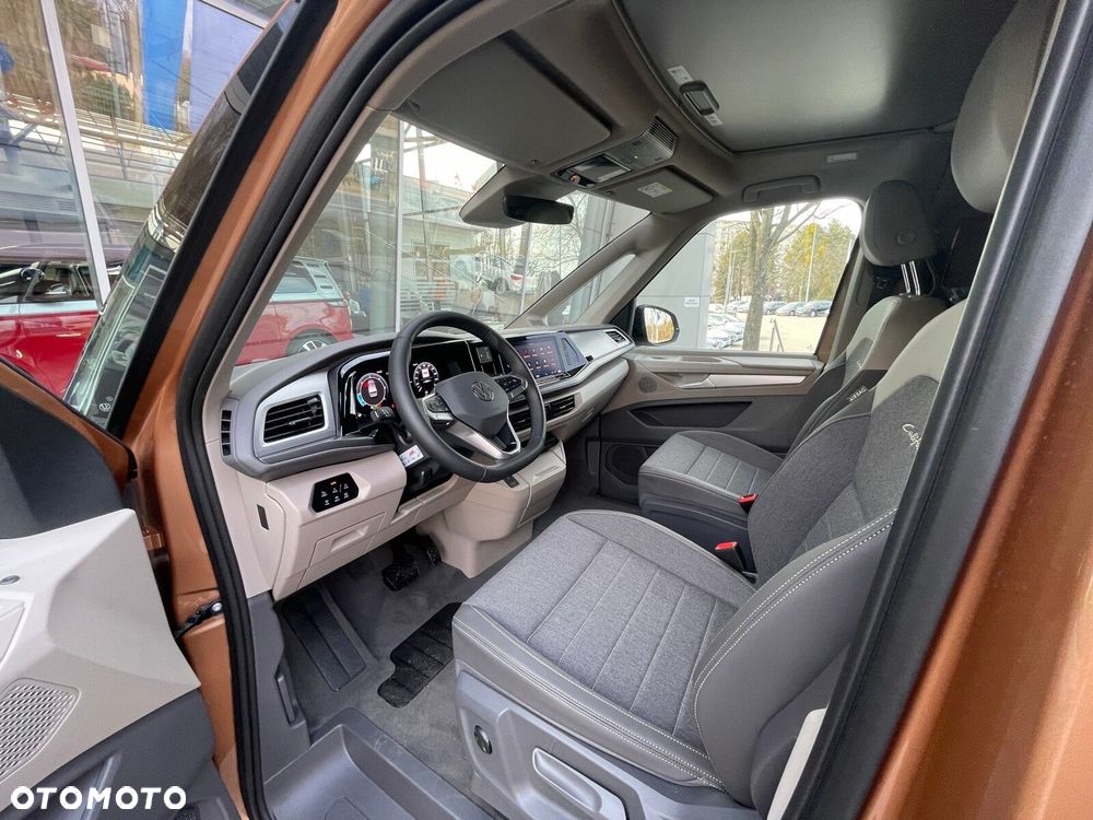 Volkswagen california Nowa California Coast silnik: 2,0 l TDI SCR 150 KM / skrzynia biegów: 7-biegowa DSG rozstaw osi: 3124 mm - 9