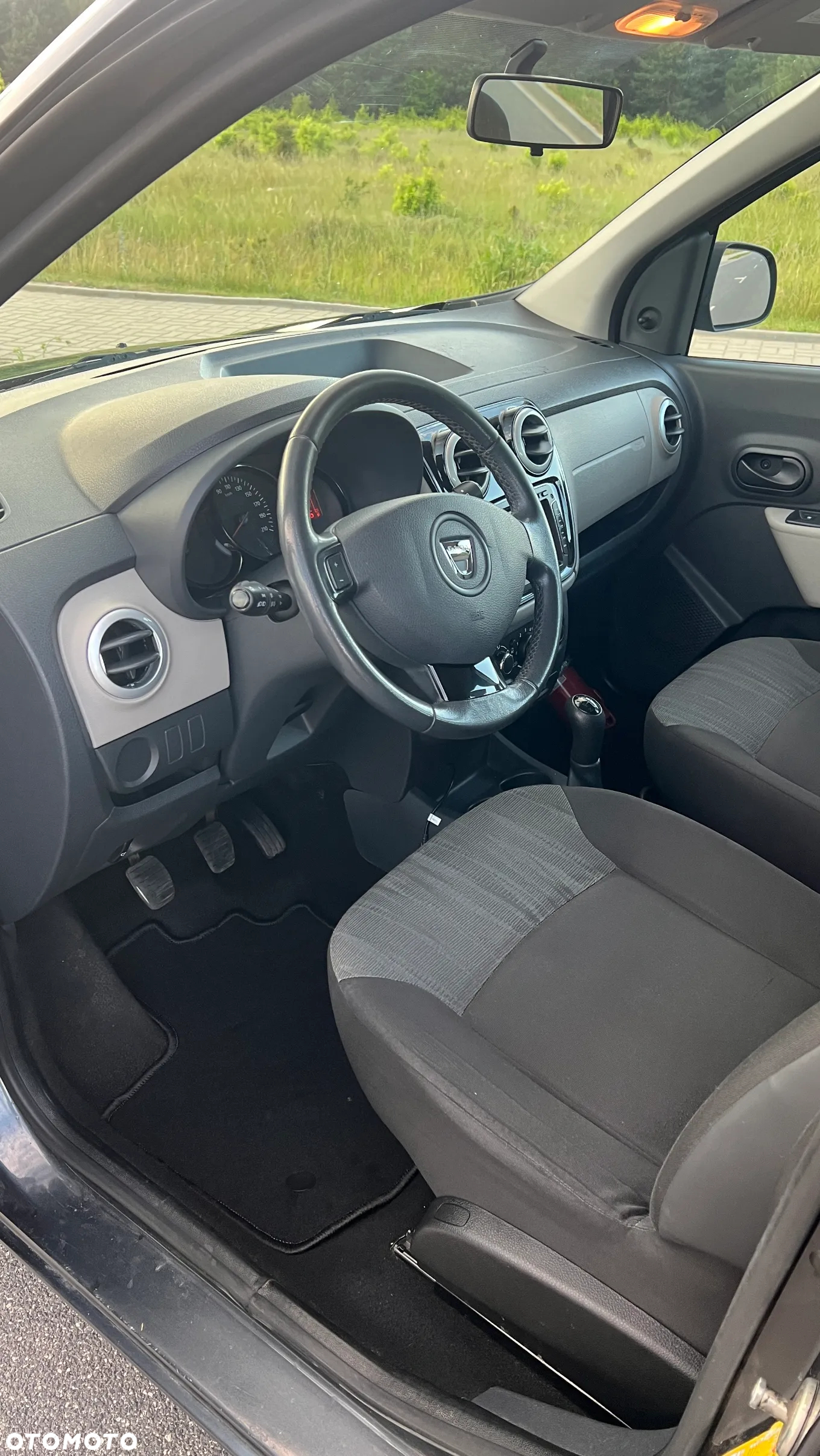 Dacia Lodgy 1.2 TCe Laureate - 8