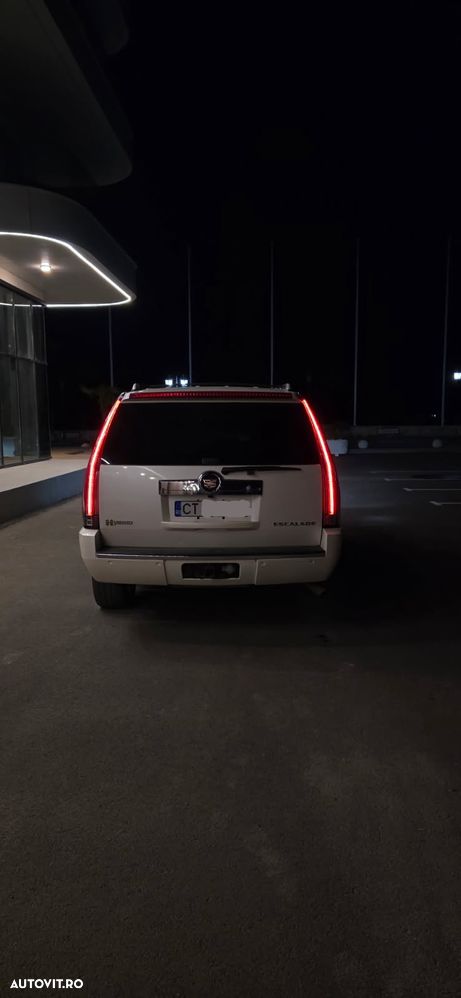 Cadillac Escalade 6.0 V8 Platinum - 20