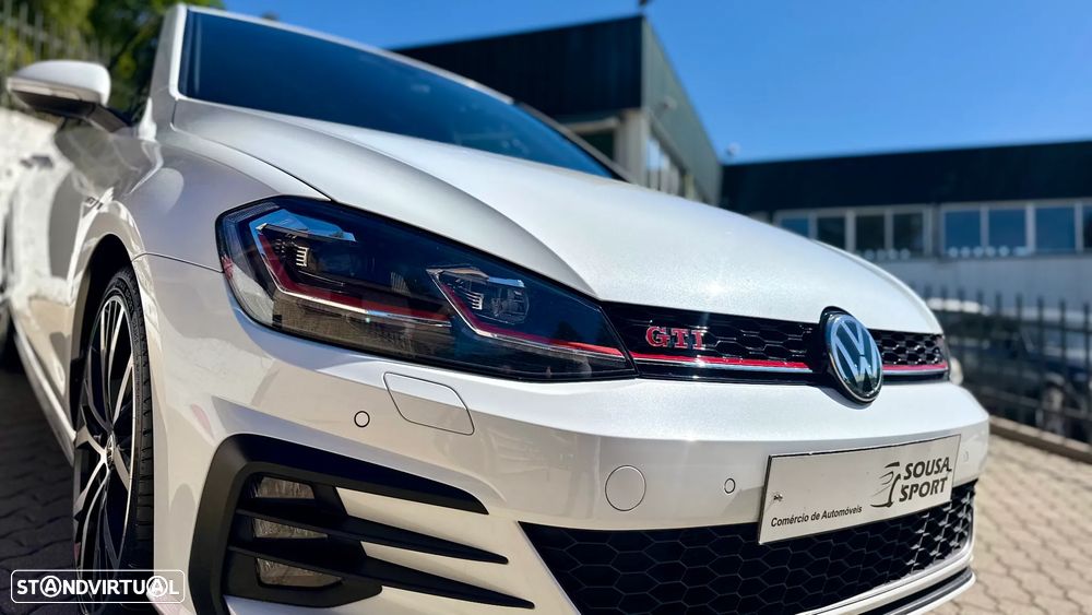 VW Golf 2.0 TSI GTI DSG Performance - 11