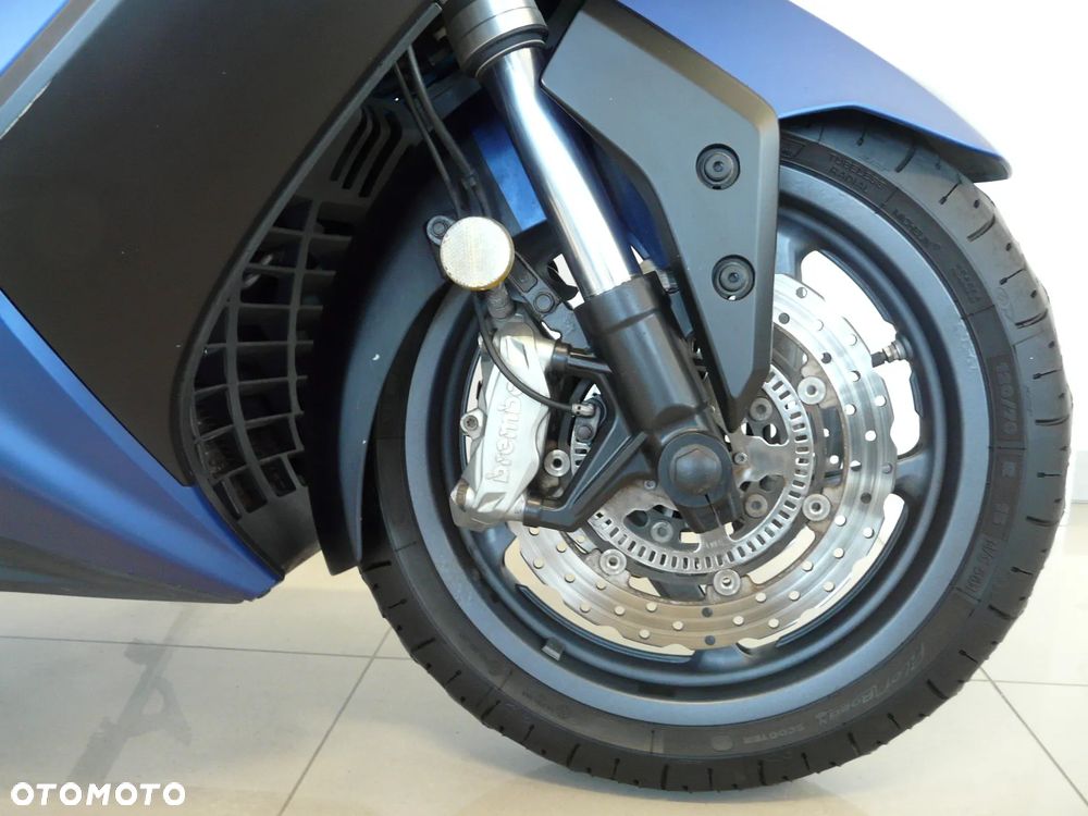 Kymco AK 550 - 22