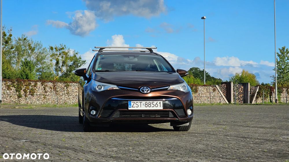 Toyota Avensis 2.0 D-4D Prestige - 3