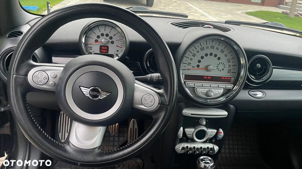 MINI Cooper S Standard - 6