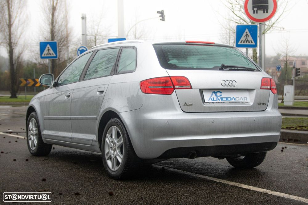 Audi A3 Sportback 1.6 TDI Attraction - 13