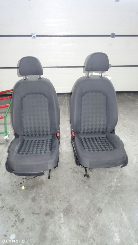 Fotele kanapa Audi A3 8V - 1