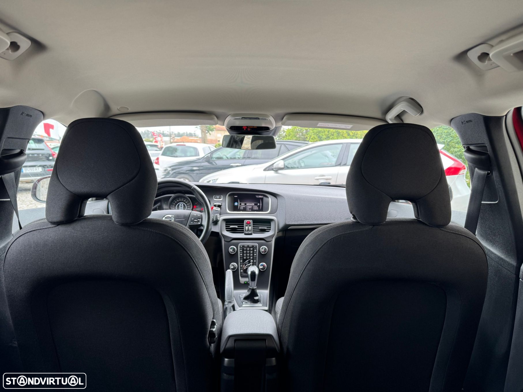 Volvo V40 2.0 D2 Momentum - 17