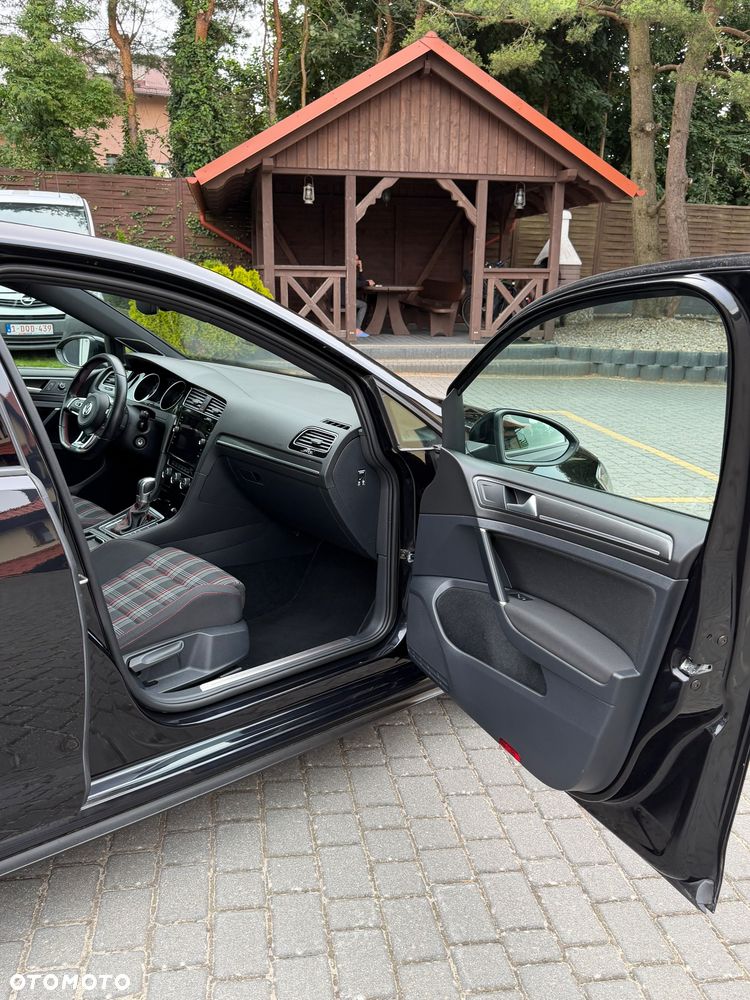 Volkswagen Golf GTI (BlueMotion Technology) DSG - 28