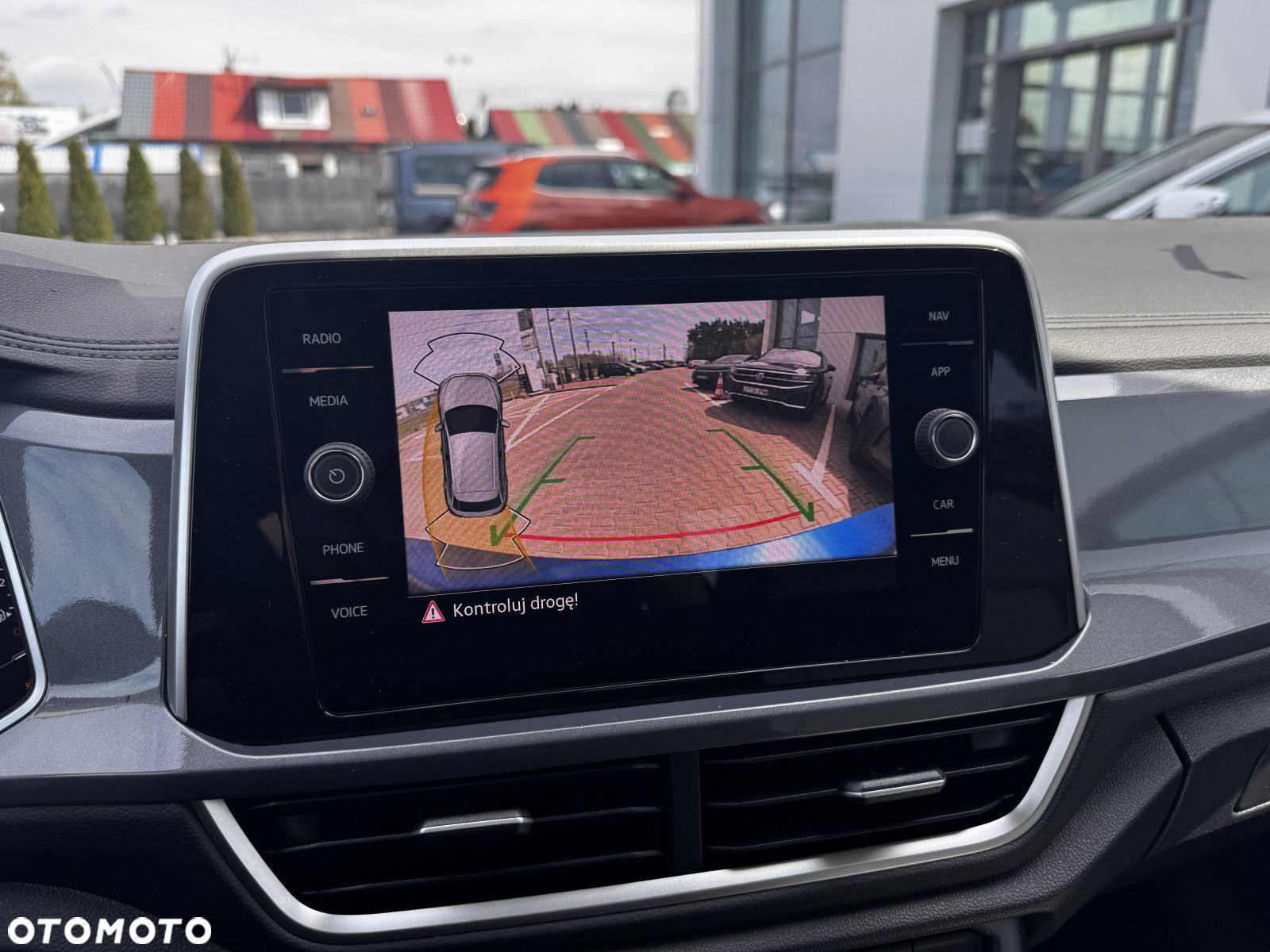 Volkswagen T-Roc 1.5 TSI Style DSG - 9