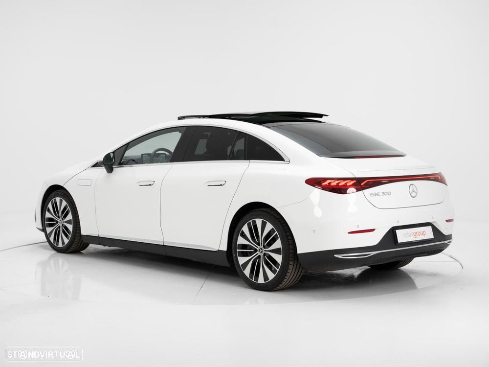 Mercedes-Benz EQE 300 Edition Electric Art - 4