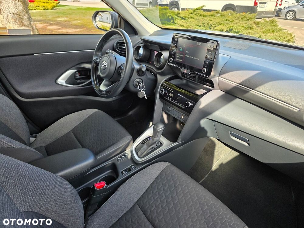 Toyota Yaris Cross Hybrid 1.5 Comfort - 37