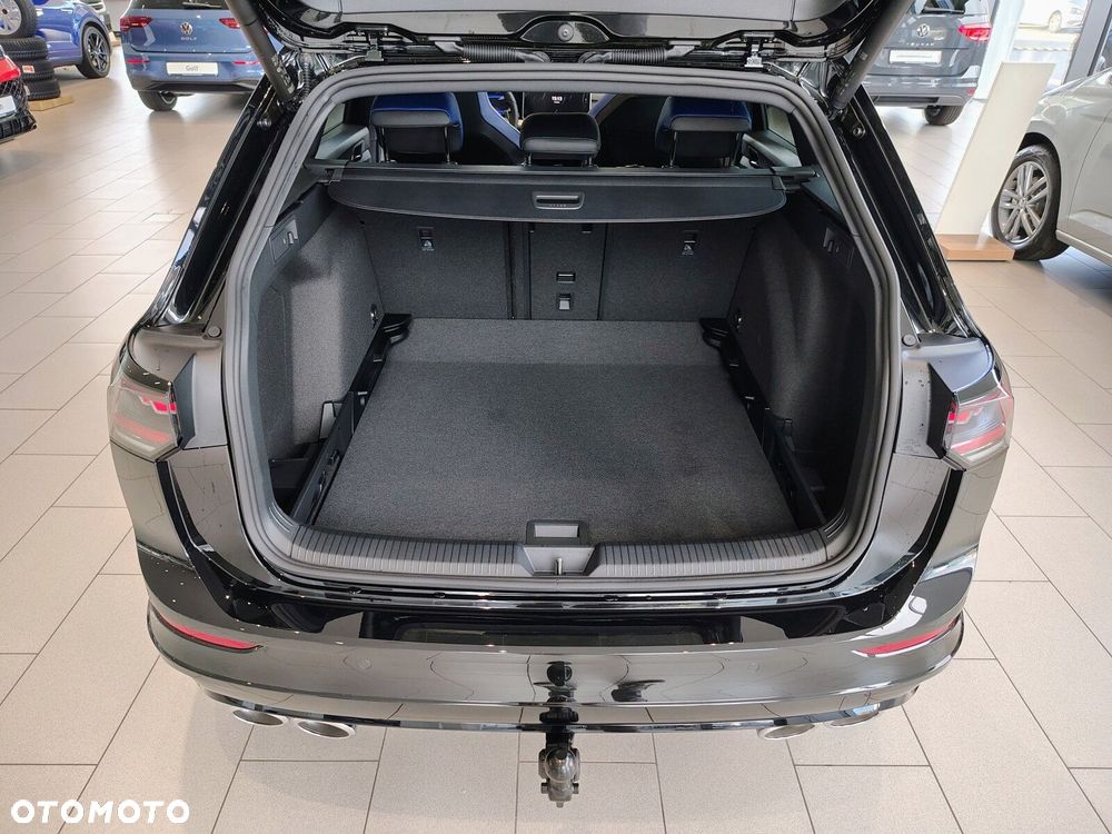 Volkswagen Golf - 11