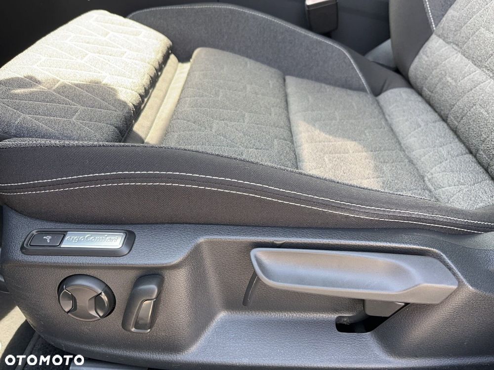 Volkswagen Passat Variant 2.0 TDI Business DSG - 12