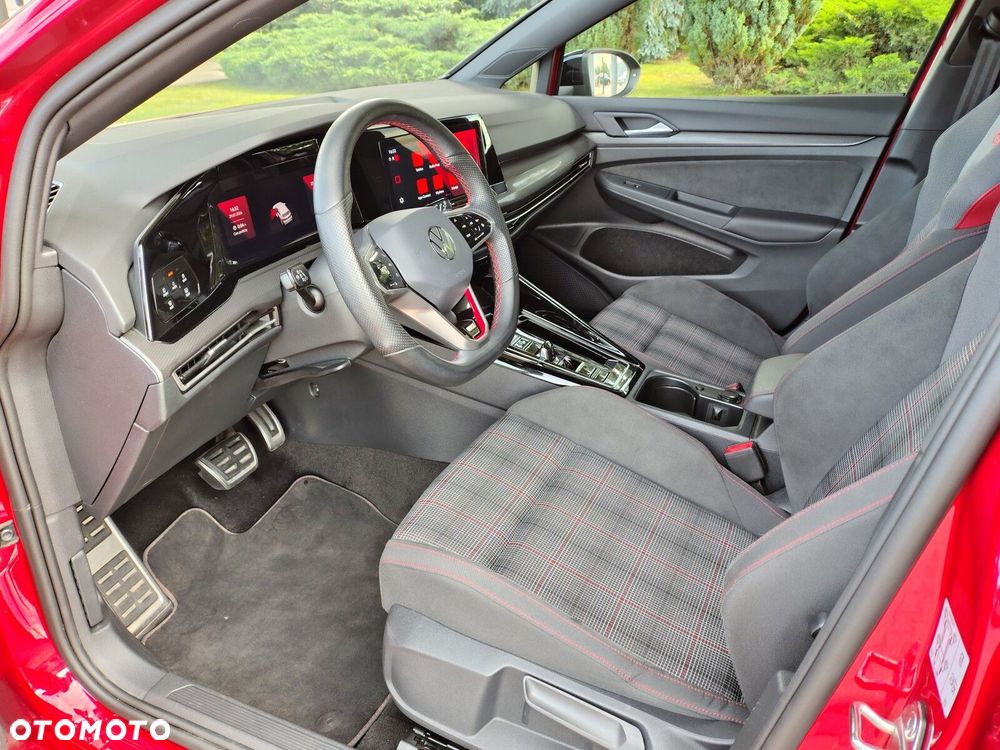 Volkswagen Golf - 14
