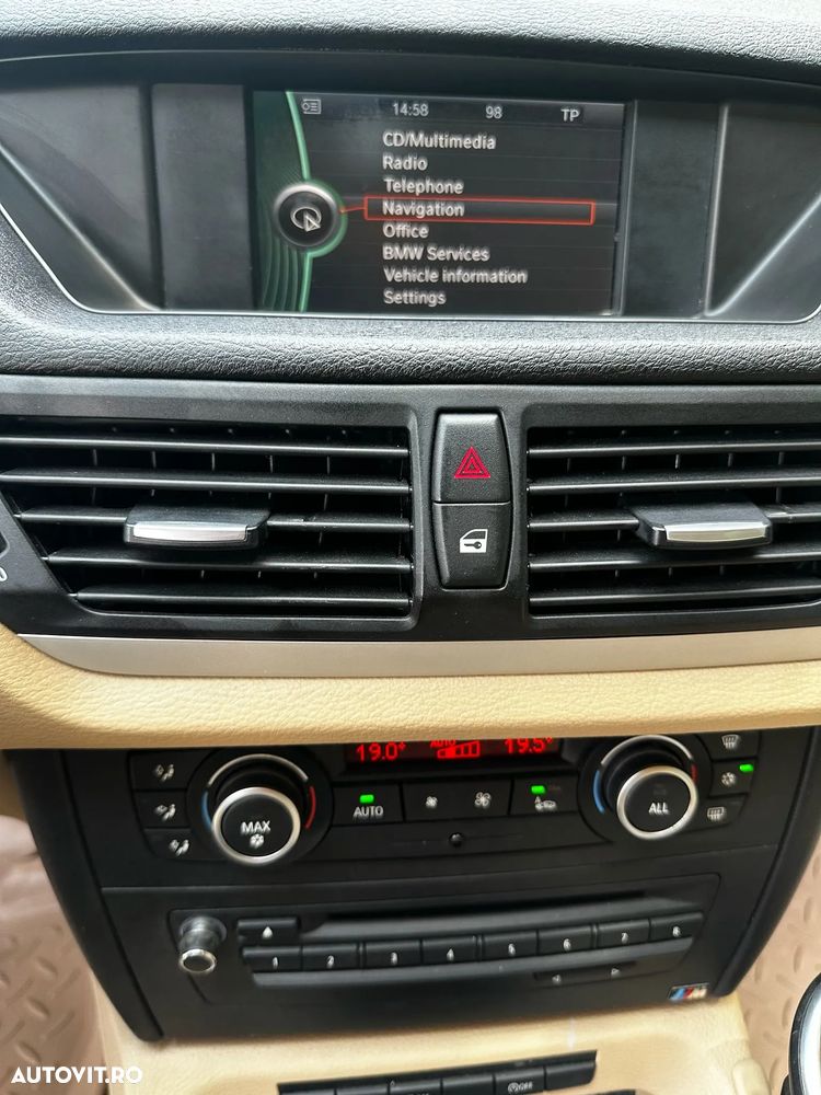 BMW X1 sDrive18d - 20