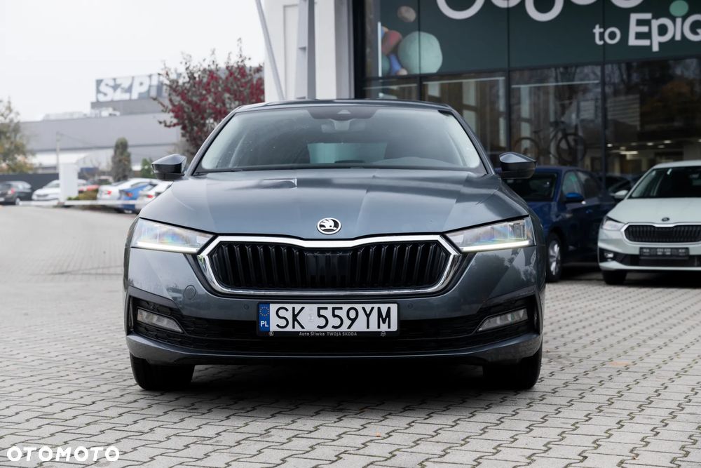 Skoda Octavia 2021 photo 2