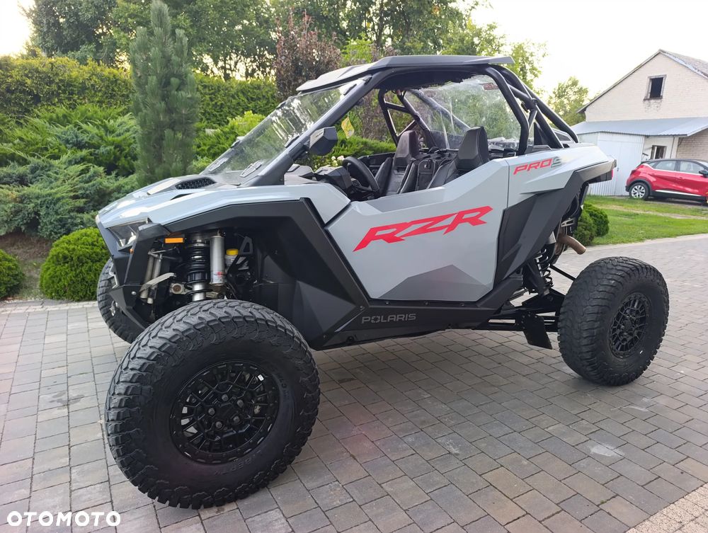 Polaris RZR - 9