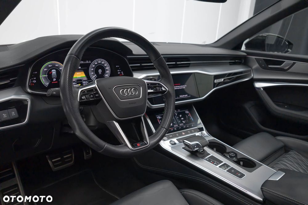 Audi A6 Avant 55 TFSI e quattro S tronic S line - 16