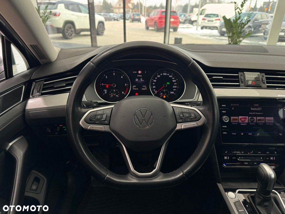Volkswagen Passat - 15