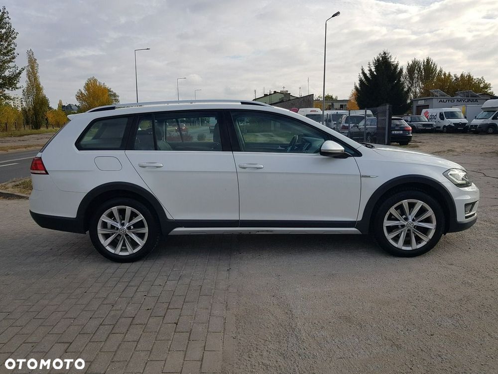 Volkswagen Golf Variant 2.0 TDI 4Motion (BlueMotion Tech) Highline - 4