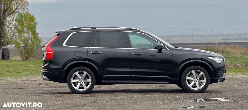 Volvo XC 90 D5 AWD Geartronic Momentum - 29