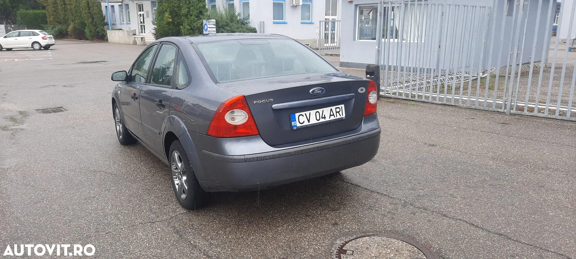 Ford Focus 1.6i Trend - 6