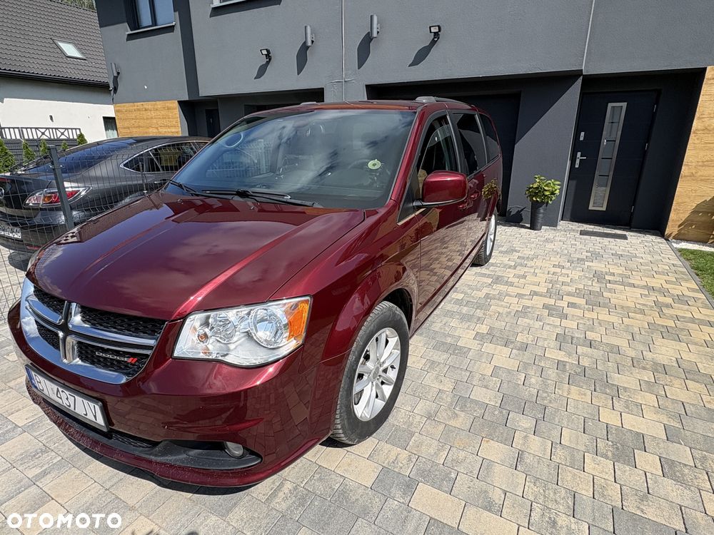 Dodge Grand Caravan - 3
