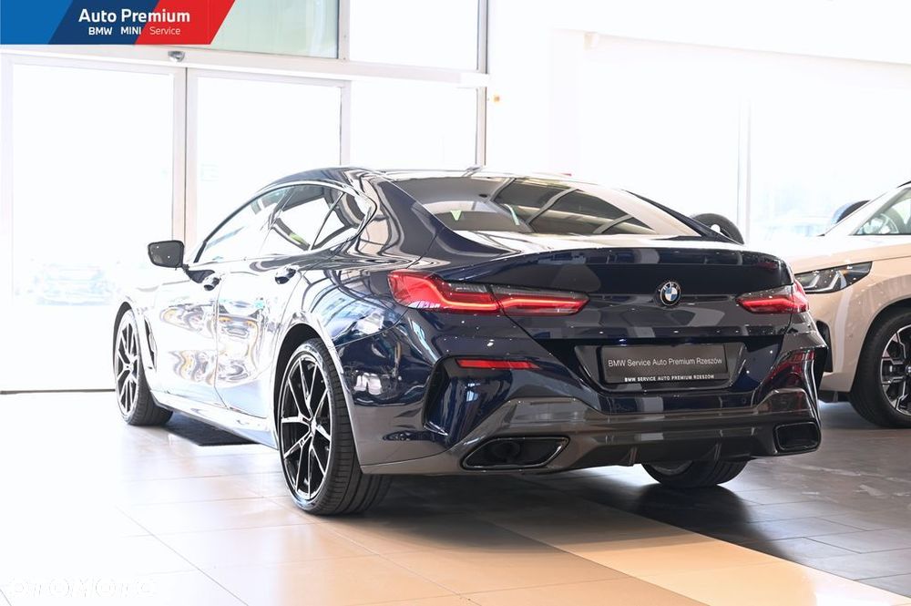 BMW Seria 8 840d xDrive mHEV - 21