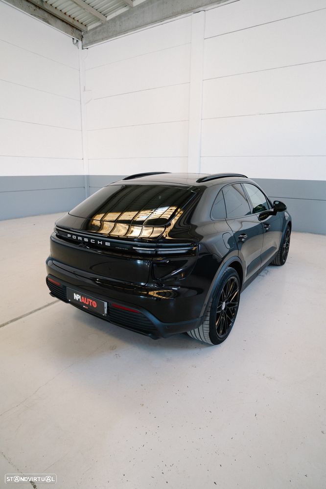 Porsche Macan Electric - 8