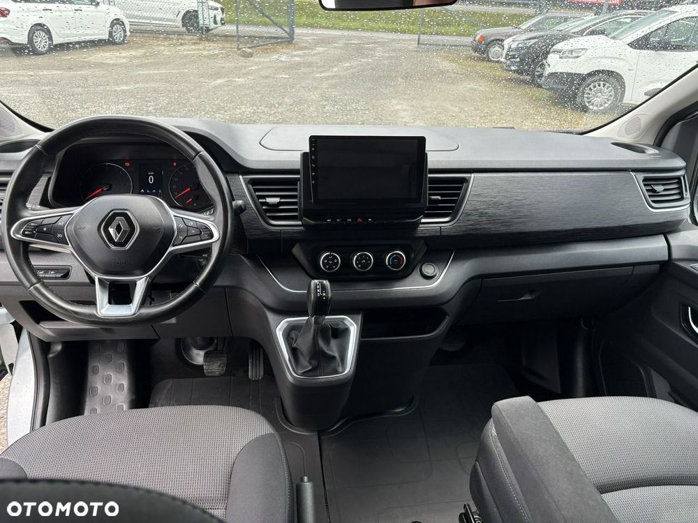 Renault Trafic - 13