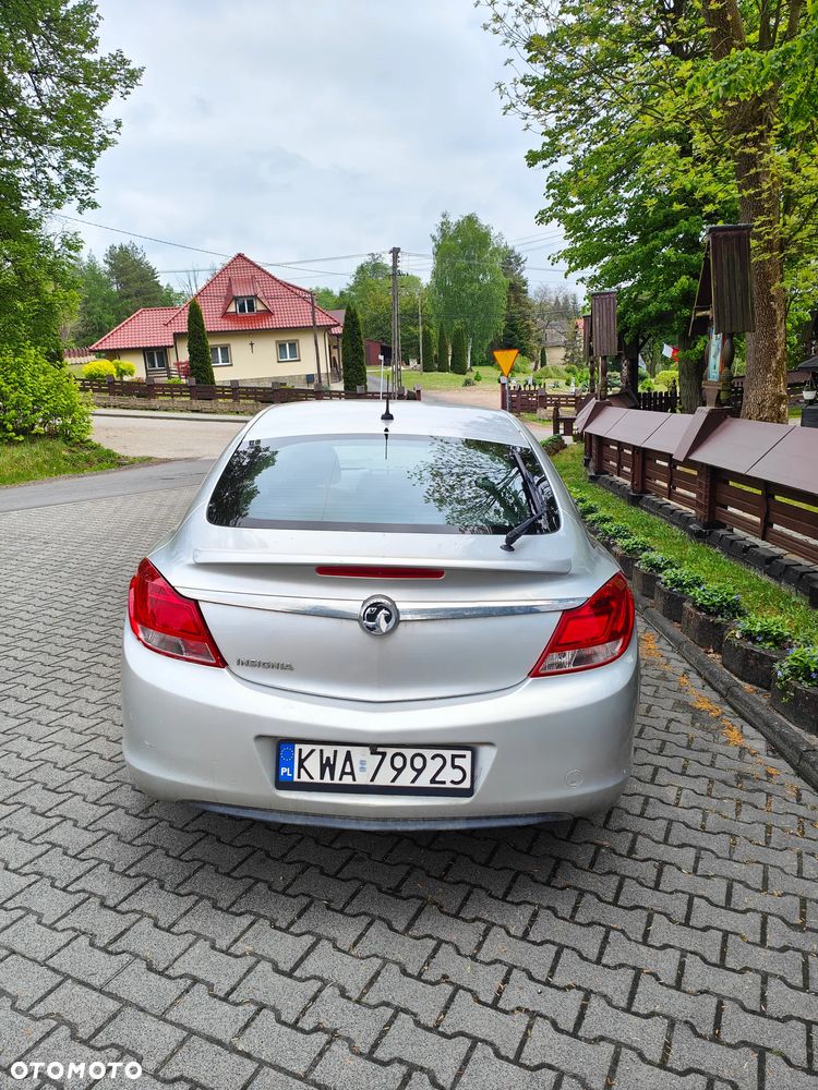 Opel Insignia - 1