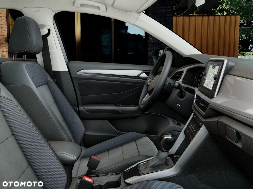Volkswagen T-Roc - 10