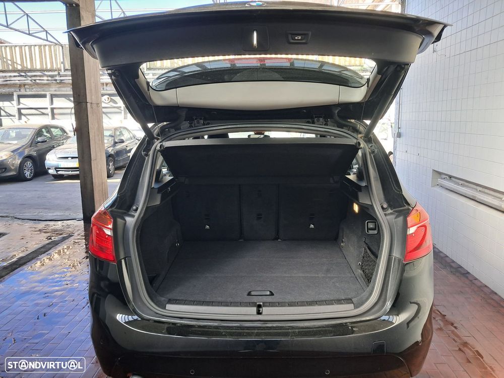 BMW 216 Active Tourer d - 12