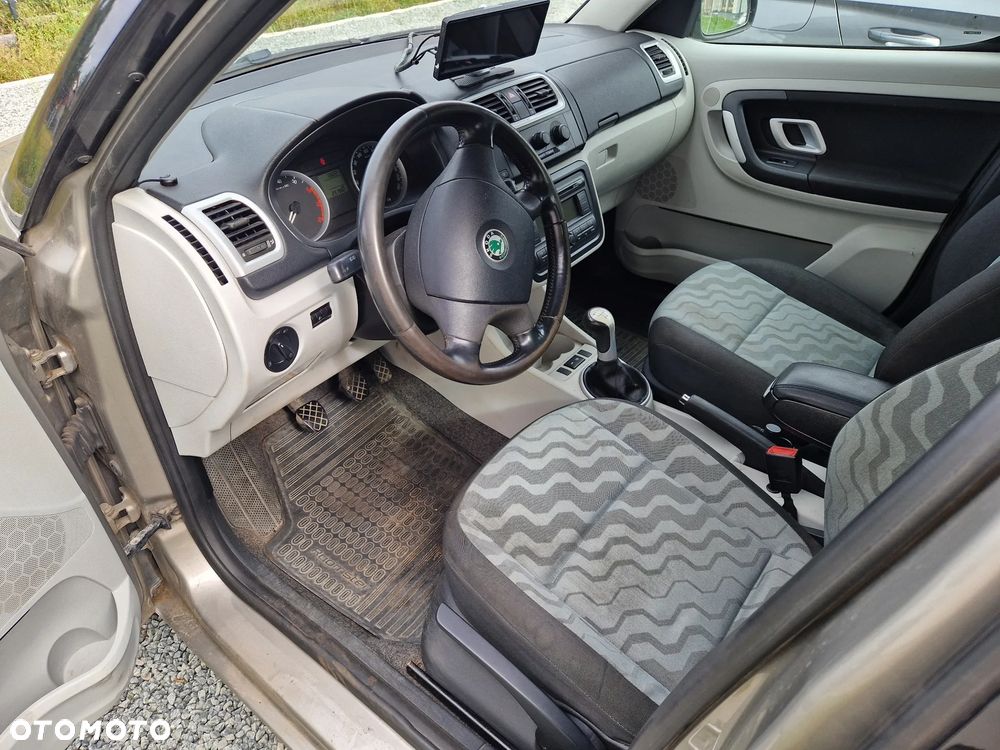 Skoda Roomster 1.6 16V - 4