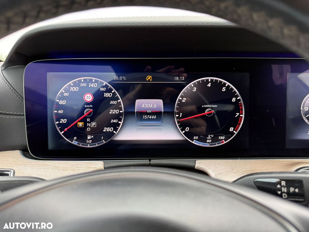 Mercedes-Benz E 300 - 24
