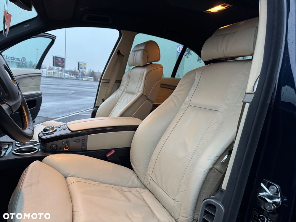 BMW Seria 7 730d - 17