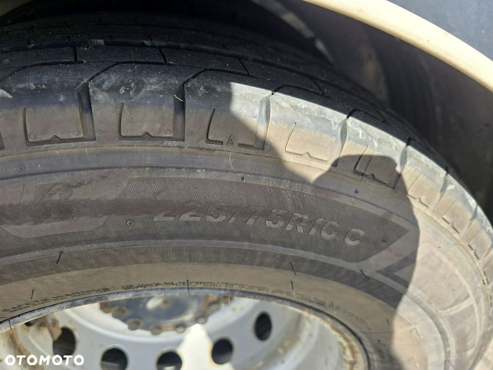 Iveco 70C18 - 28