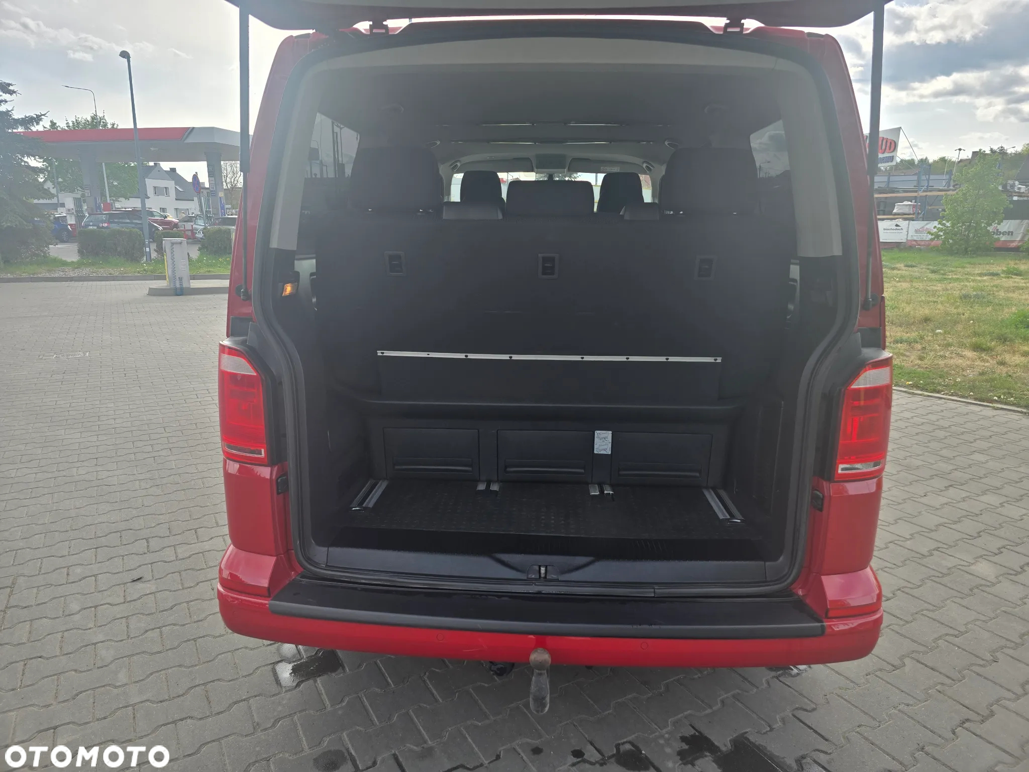 Volkswagen Multivan - 15