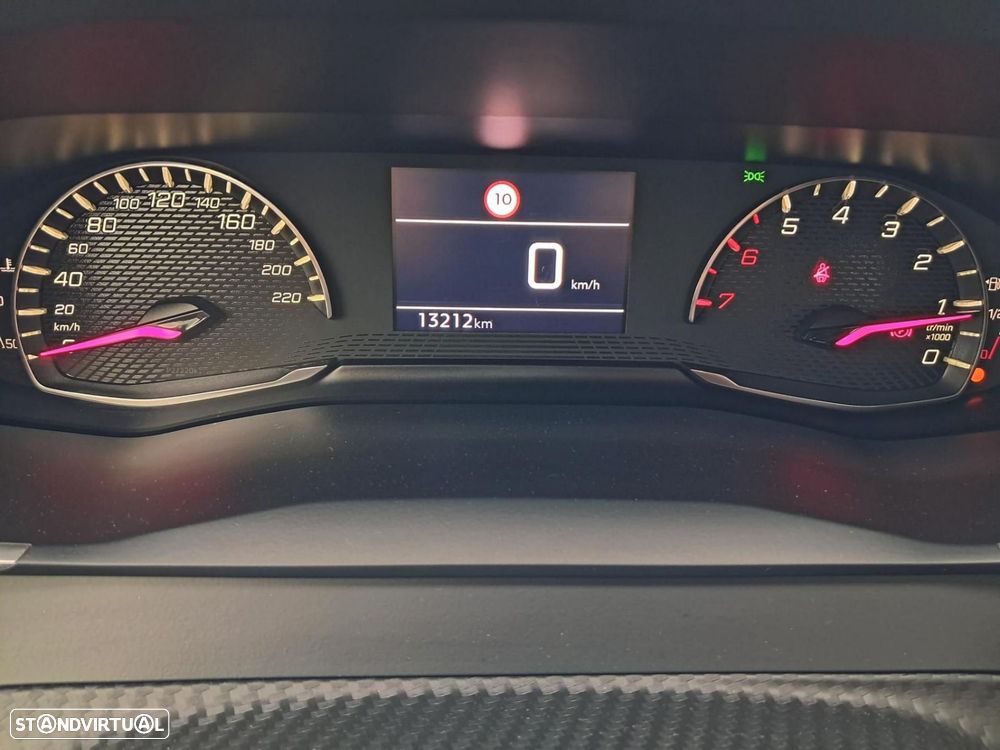 Peugeot 2008 1.2 PureTech Style - 18