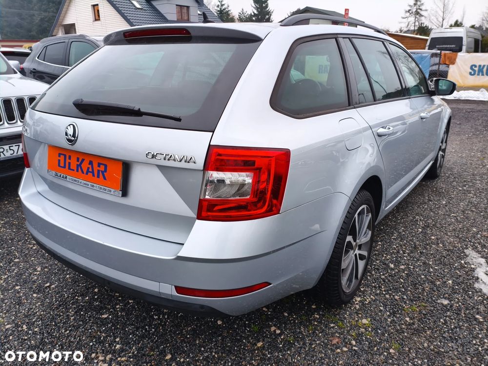 Skoda Octavia 1.6 TDI DSG Soleil - 11
